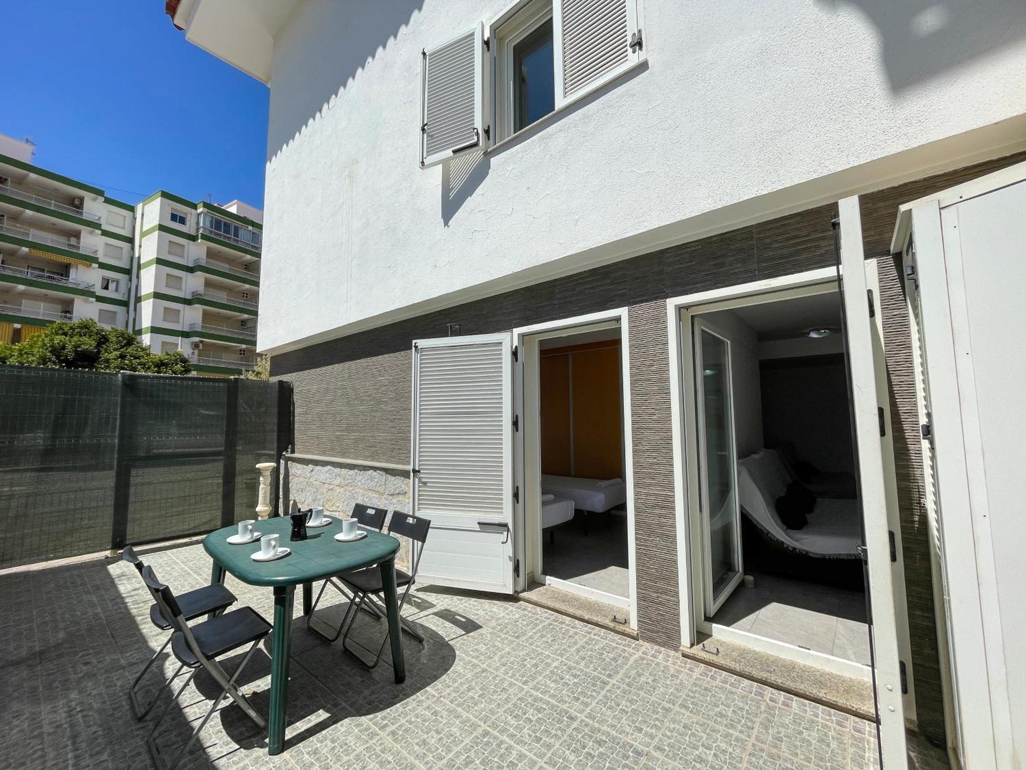 Apartamentos Gandia Familiar 3000 外观 照片