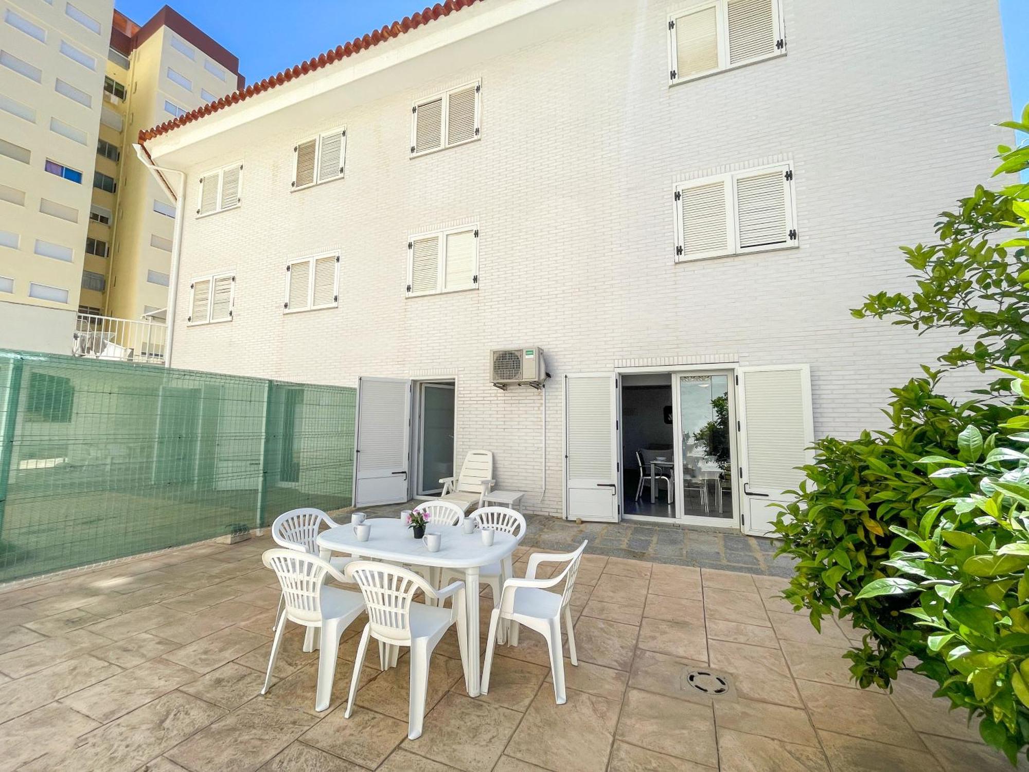 Apartamentos Gandia Familiar 3000 外观 照片